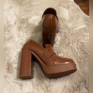 Steve Madden Randy Tan Leather Sock Loafers